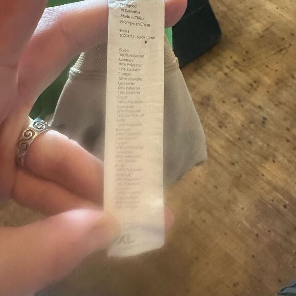 Fabletics Hali Run Breathe khaki green pop XL athletic shorts - Picture 3 of 6